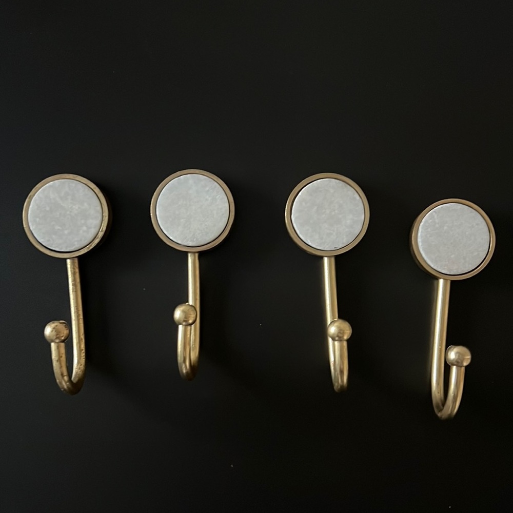 White marble and Gold Hooks